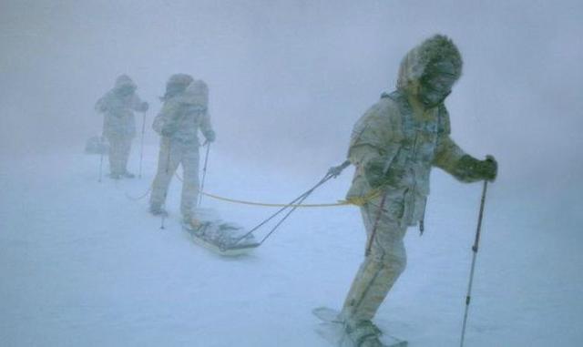 超级寒潮袭击北美洲，美国加拿大几乎为冰雪覆盖，全球变暖是肇因 