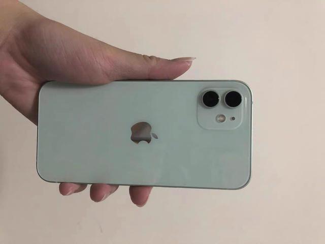 仅5199元！iPhone 12跌至新低，谁也没想到，一切竟来得如此之快