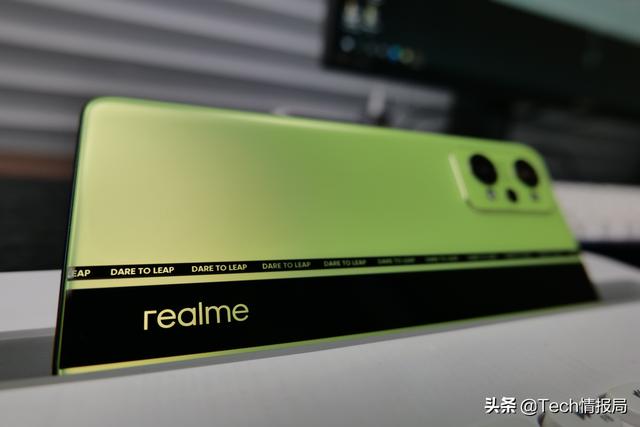 Realme GT Neo2新机图赏：设计与性能齐出众，2K元价位最强手机？