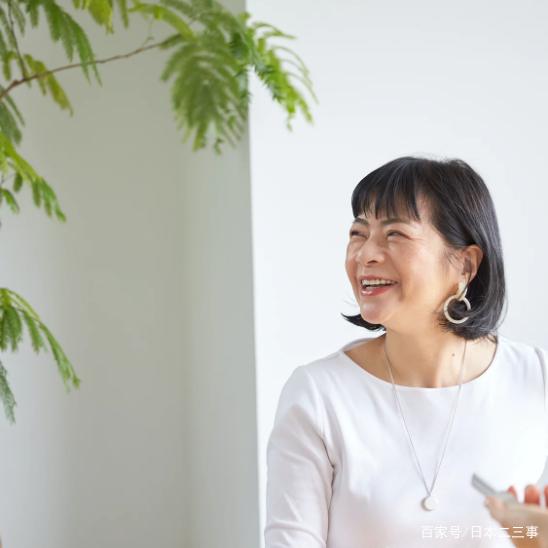 日本太太：学会爱自己，60岁，也能够是美丽的新开始