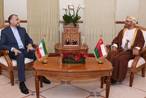 伊朗外长访问阿曼 与阿曼外交大臣举行政治会谈
