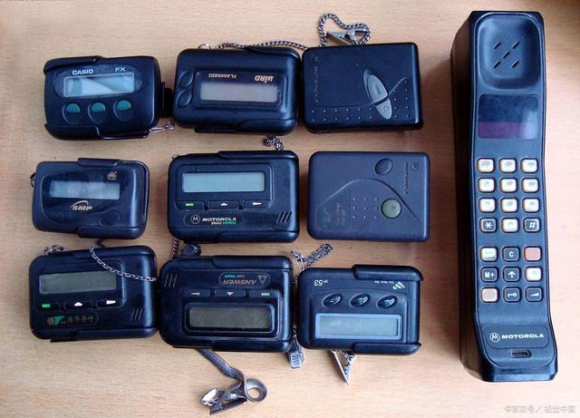 80年代也有和手机相当的电子通讯设备