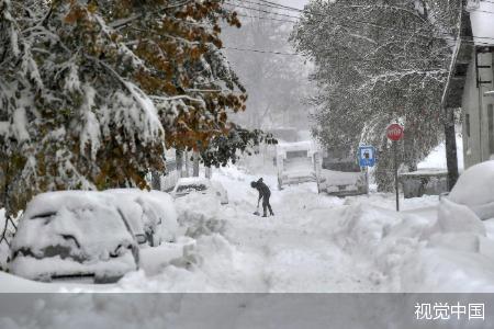 东欧遭暴风雪侵袭