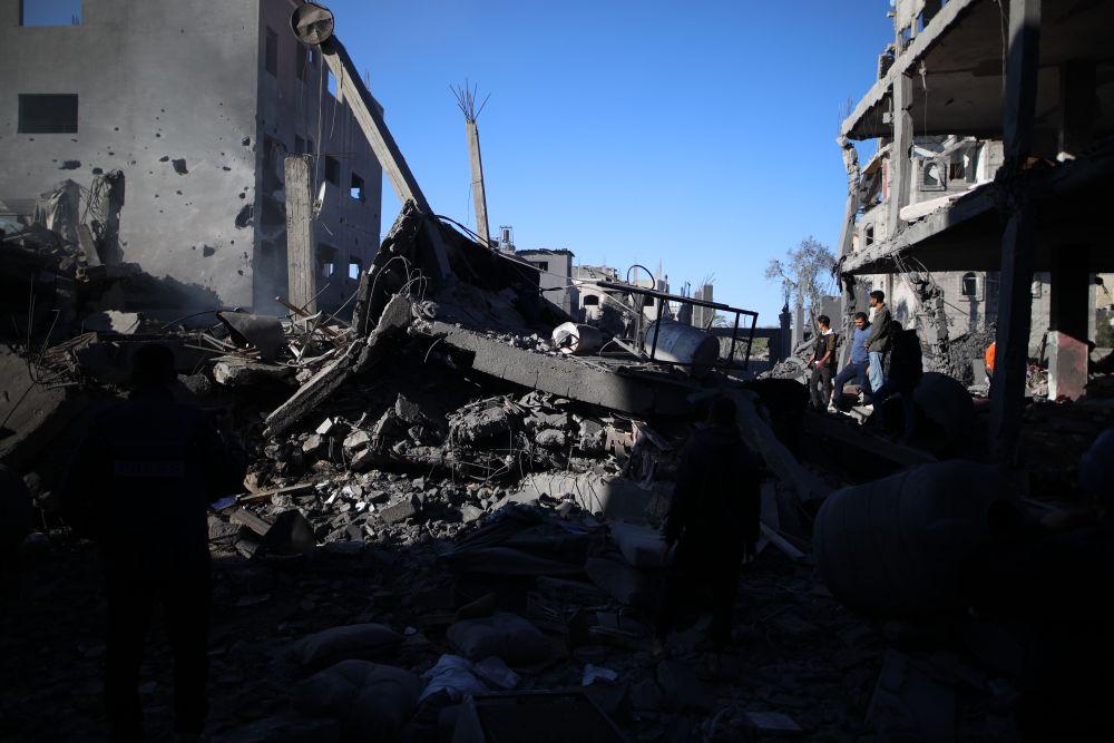 以军空袭加沙北部和中部致43人死亡