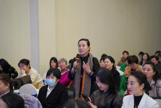 解锁智能时代商业密码｜青岛西海岸新区女企业家协会举办庆“三八”国际妇女节之新经济特别交流沙龙